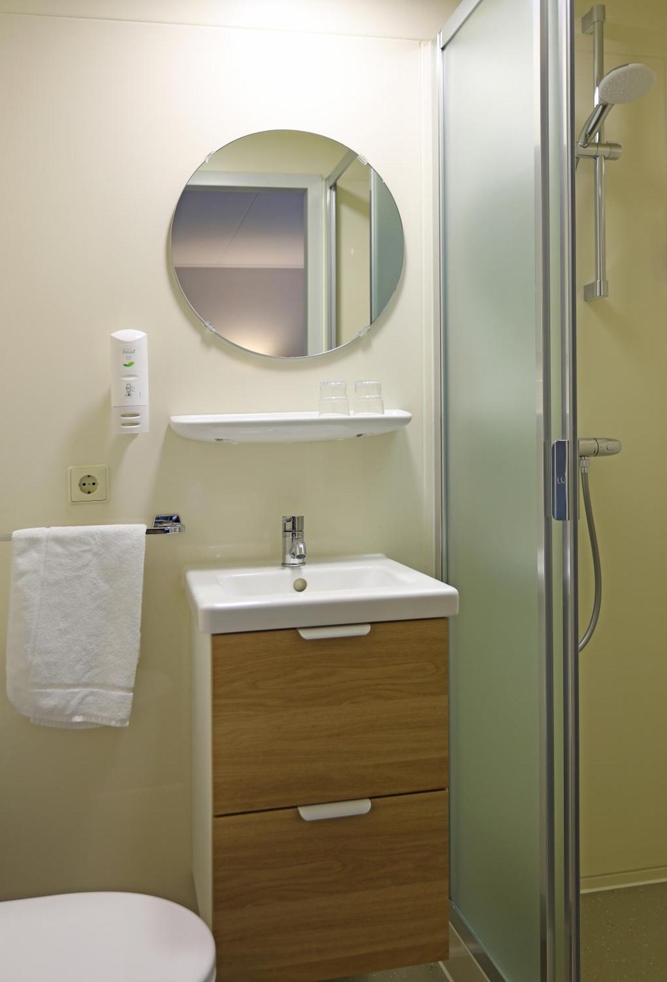 Hotel Bi-J Ons Лихтевурде Екстериор снимка
