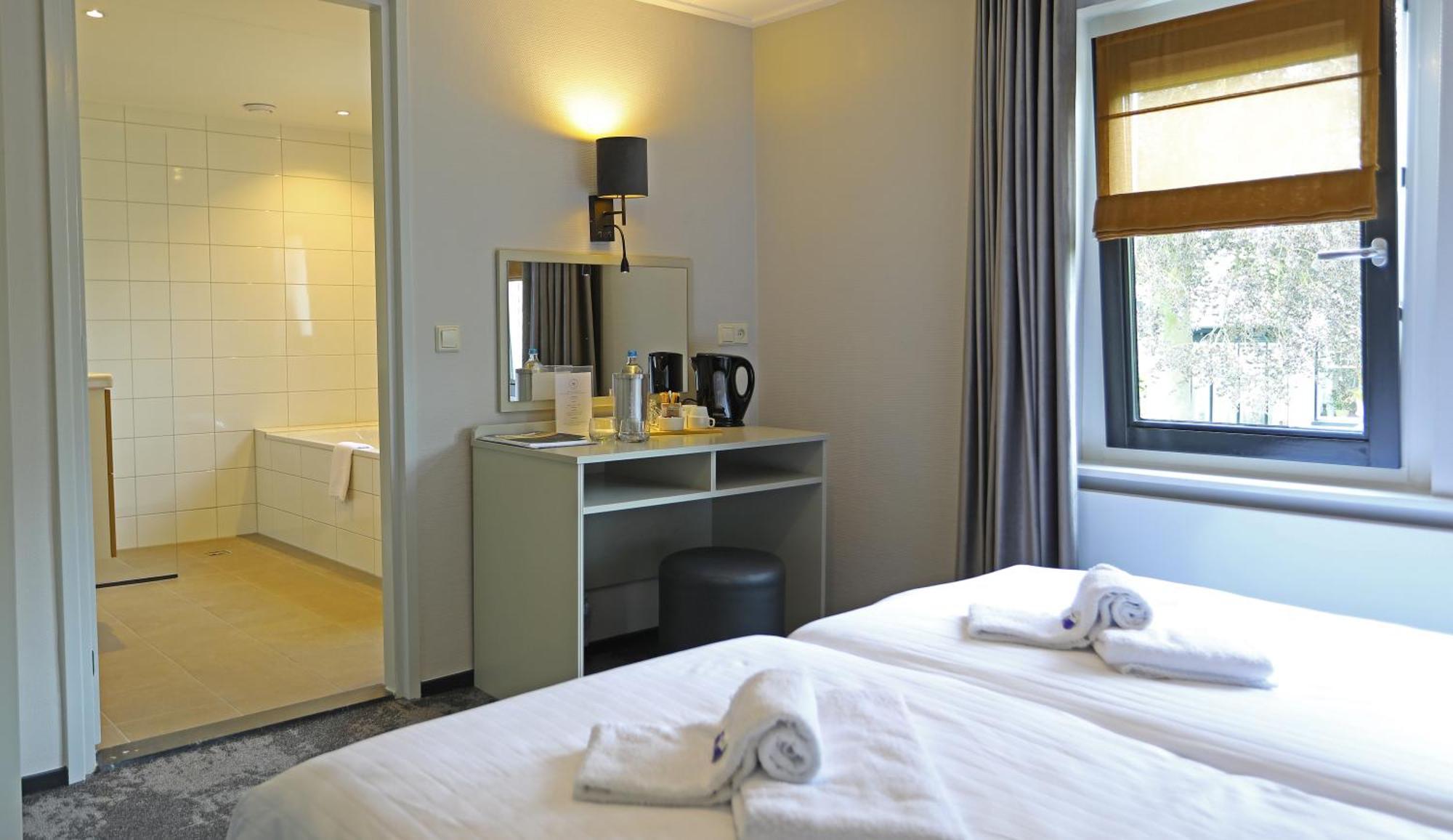 Hotel Bi-J Ons Лихтевурде Екстериор снимка