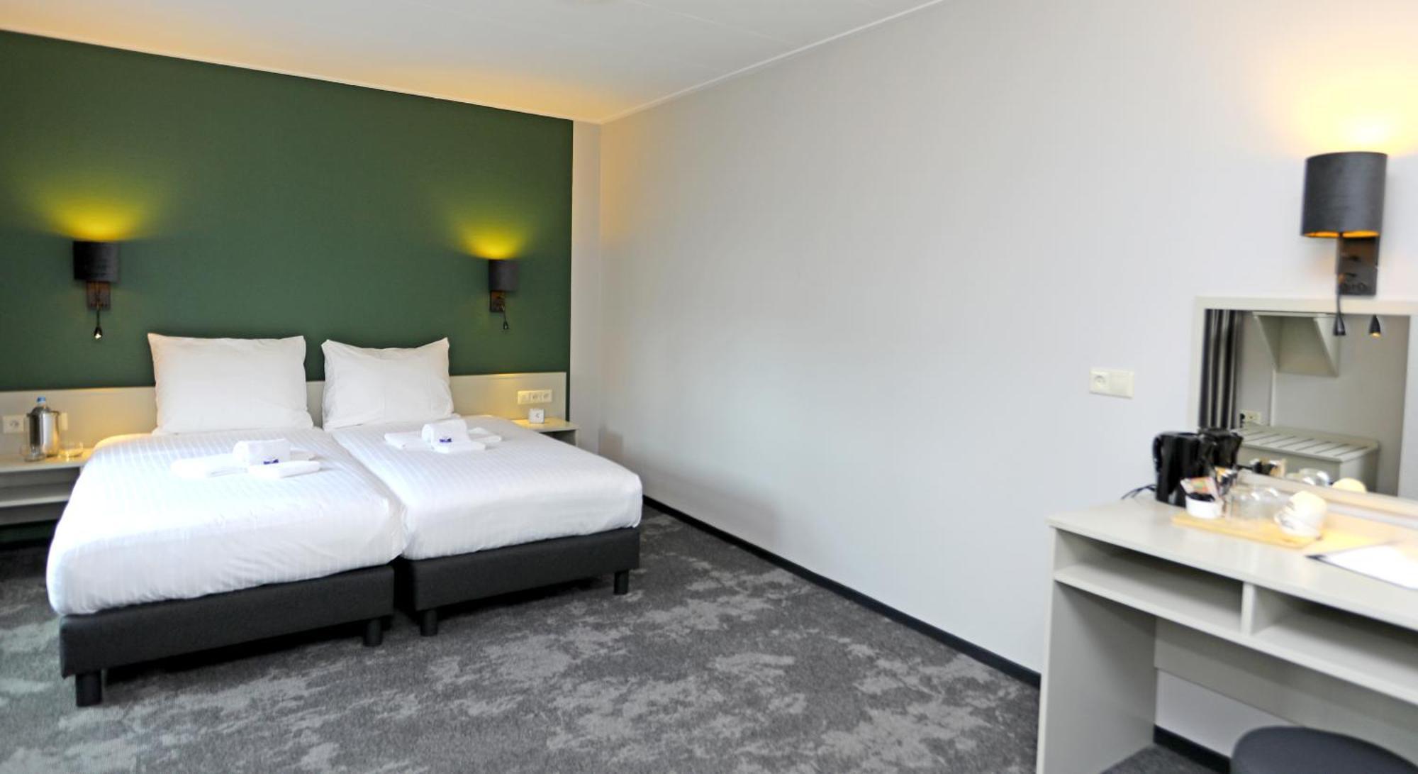 Hotel Bi-J Ons Лихтевурде Екстериор снимка