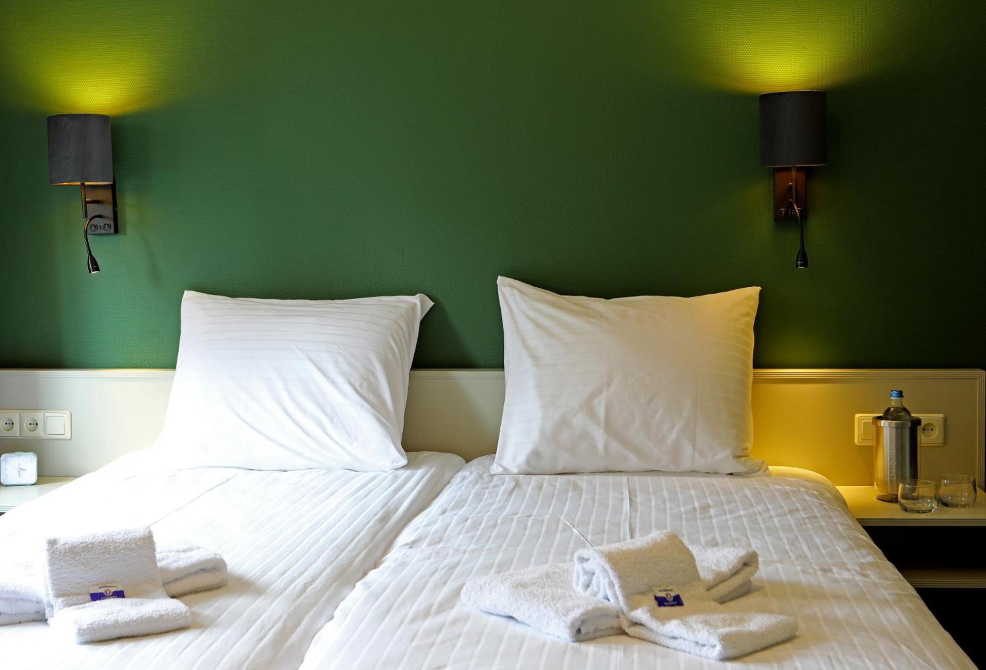 Hotel Bi-J Ons Лихтевурде Екстериор снимка
