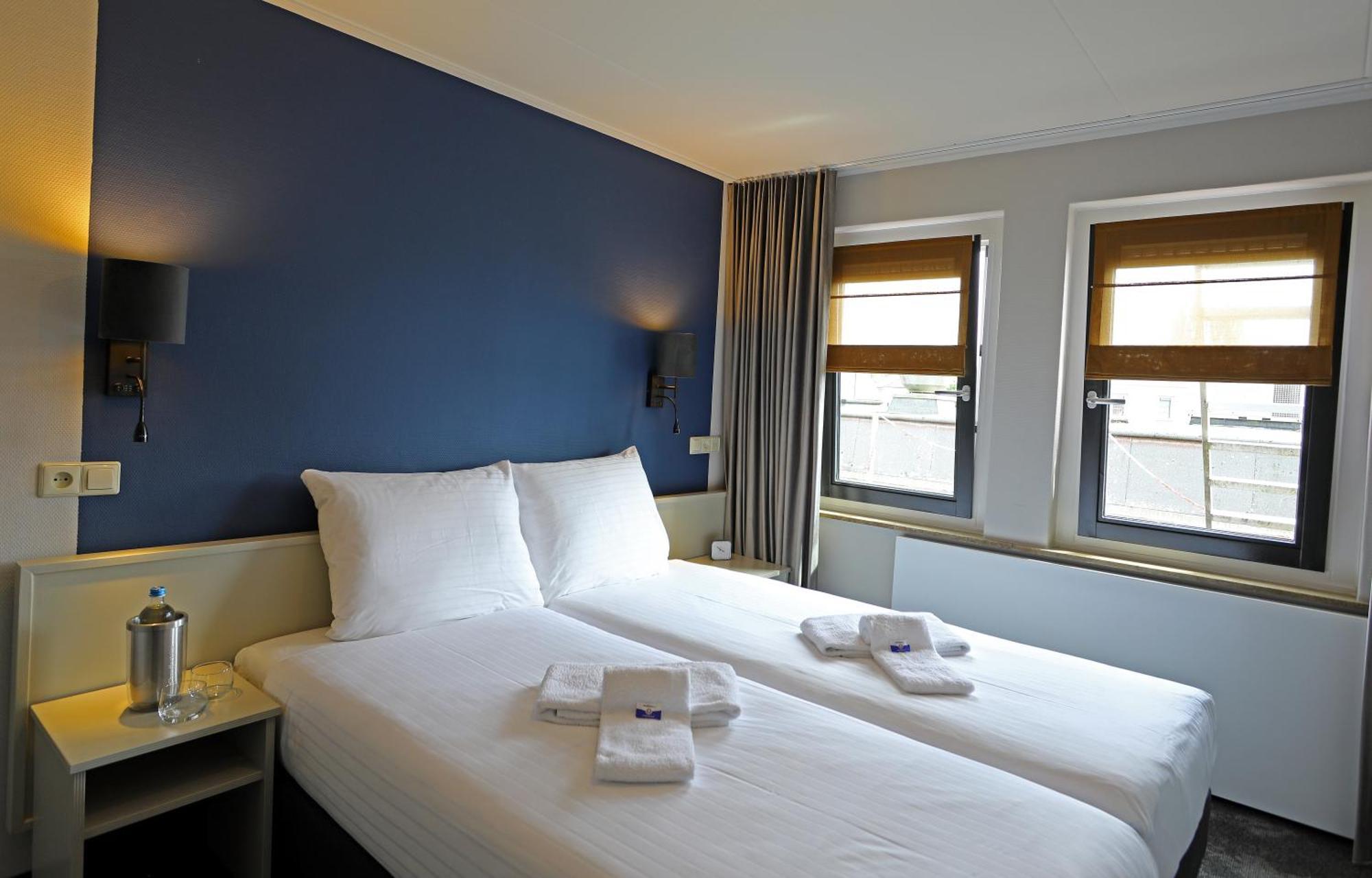 Hotel Bi-J Ons Лихтевурде Екстериор снимка