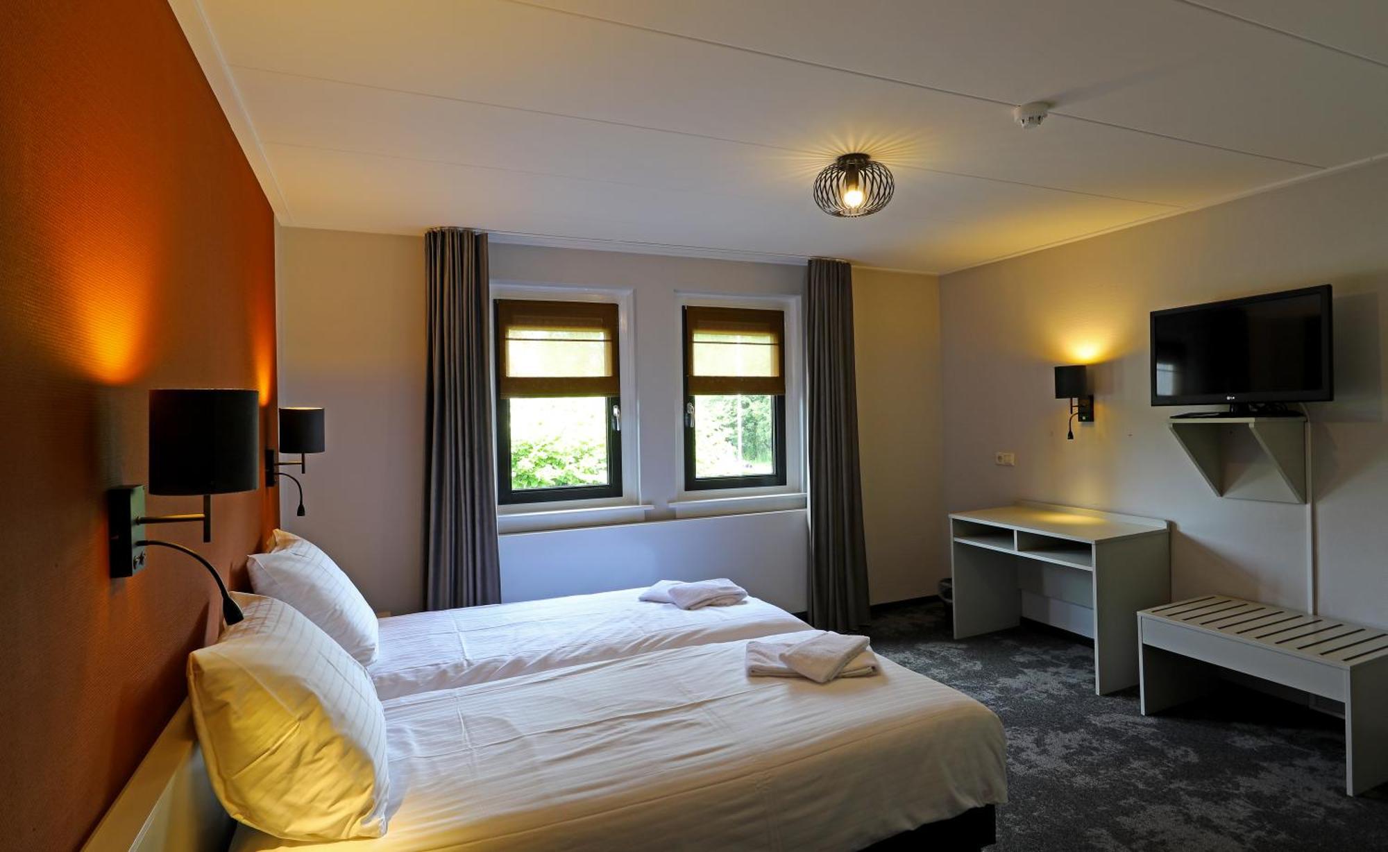 Hotel Bi-J Ons Лихтевурде Екстериор снимка
