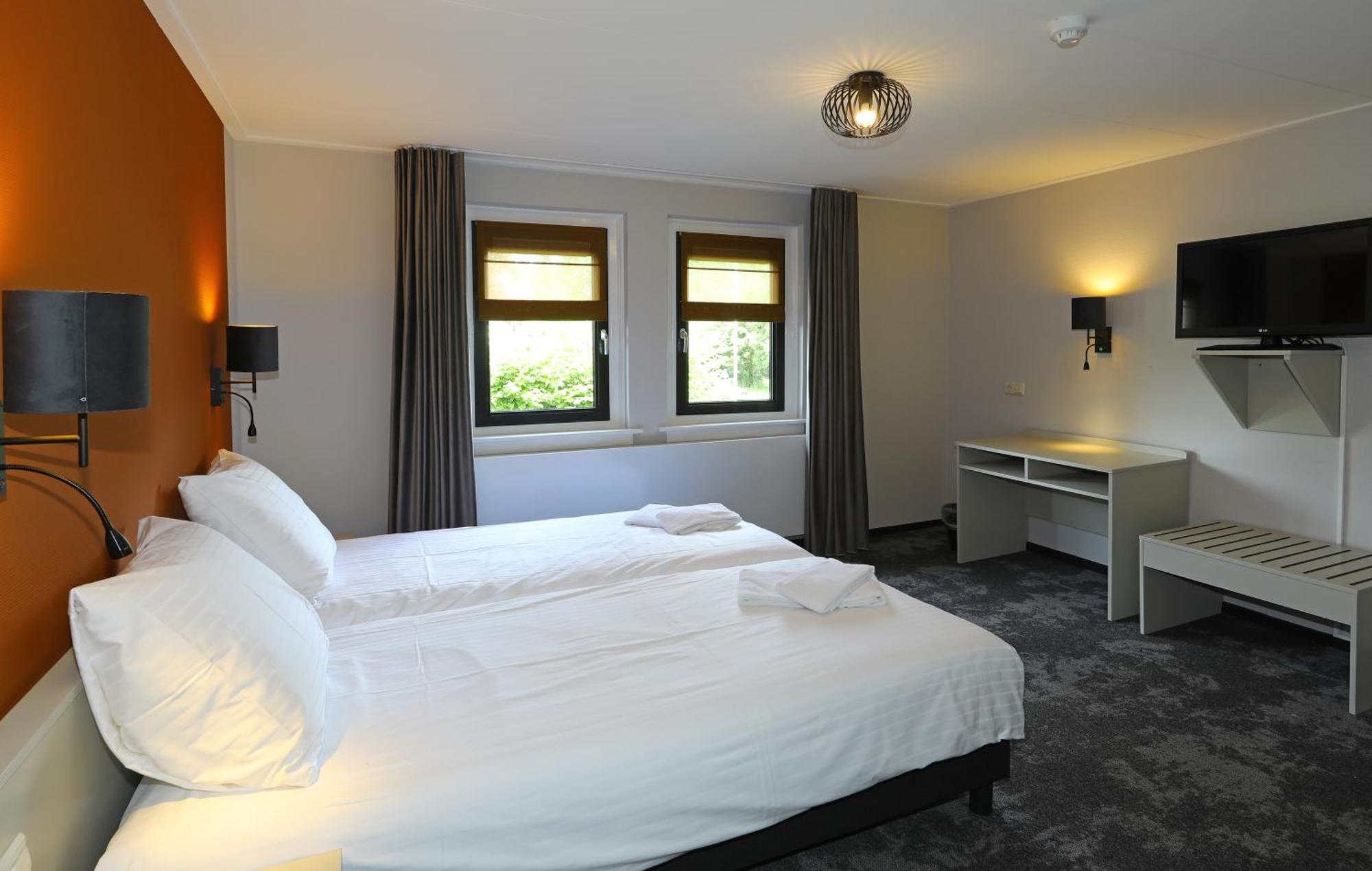 Hotel Bi-J Ons Лихтевурде Екстериор снимка